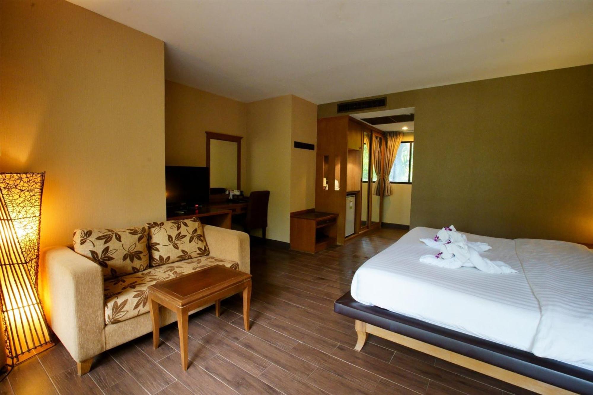 Chawalun Resort Don Tum Екстериор снимка