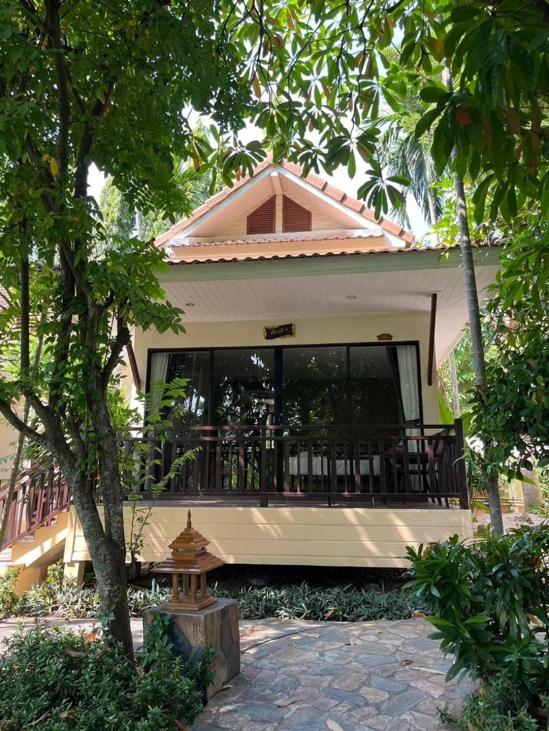 Chawalun Resort Don Tum Екстериор снимка