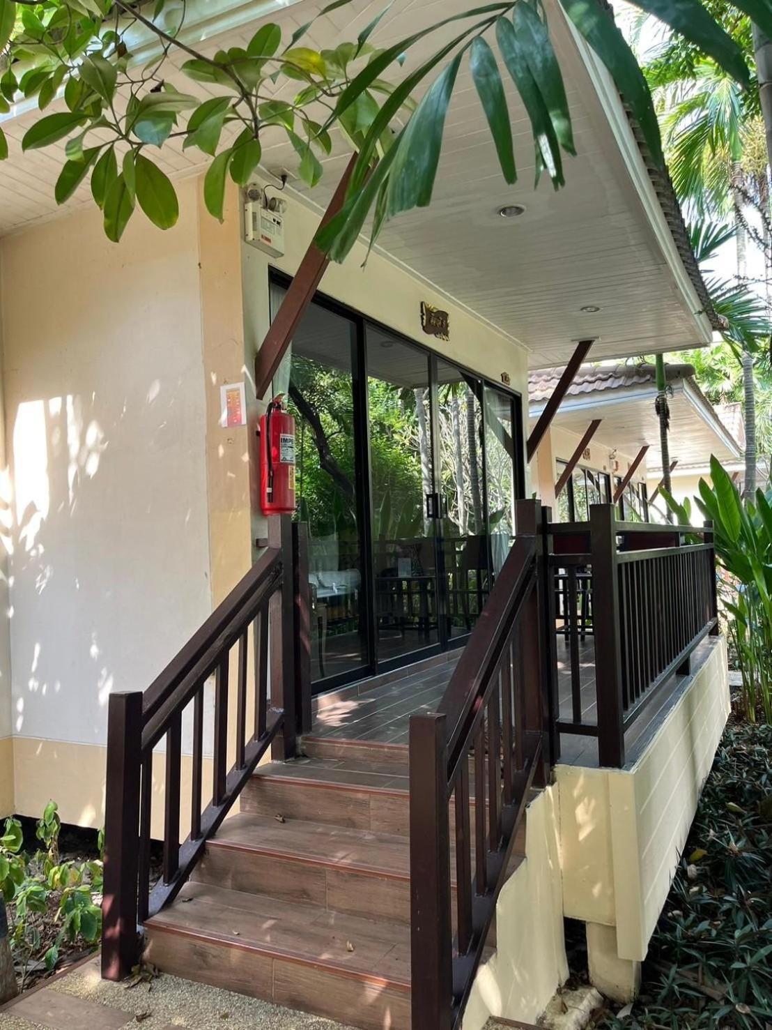 Chawalun Resort Don Tum Екстериор снимка
