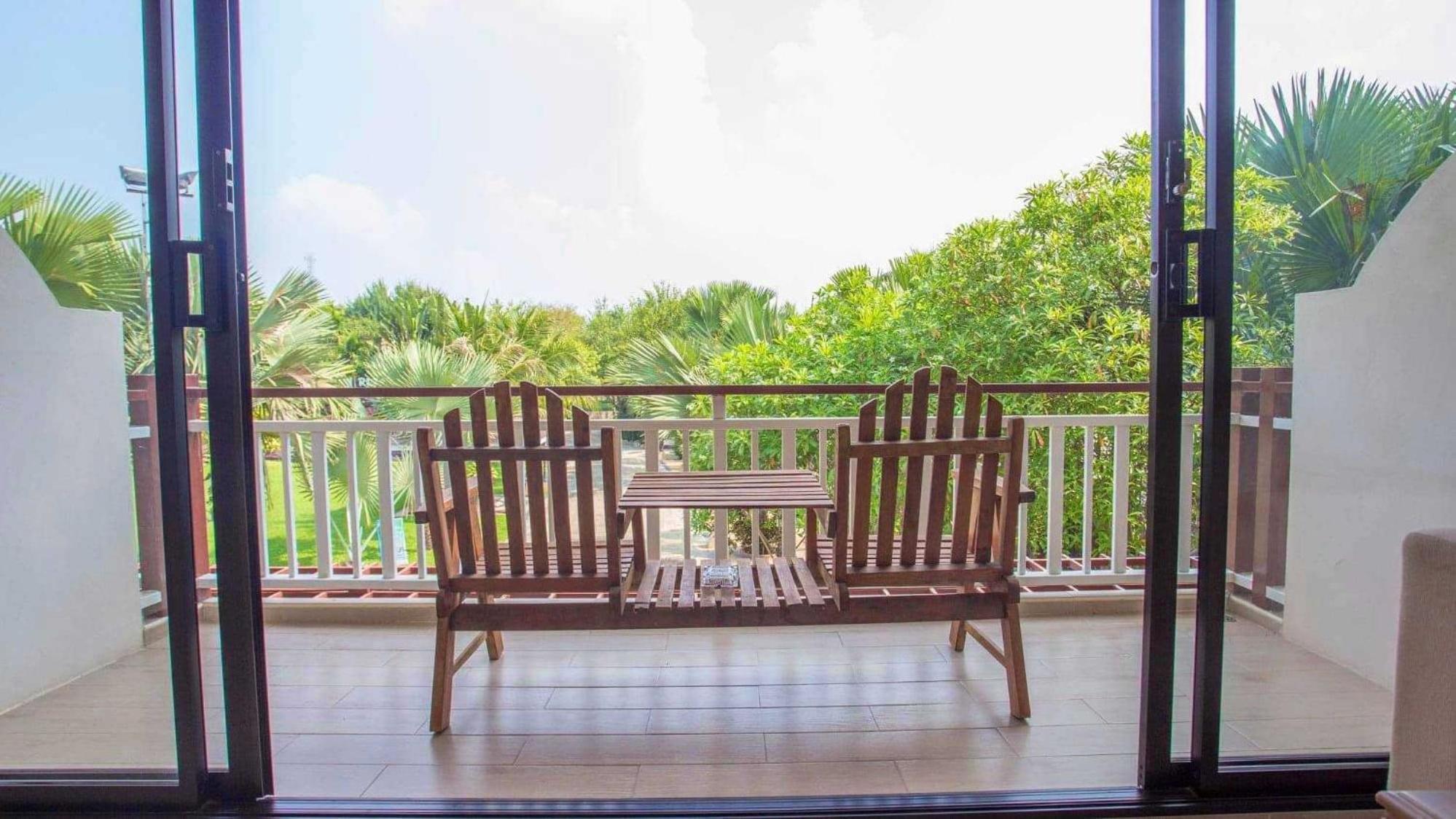 Chawalun Resort Don Tum Екстериор снимка